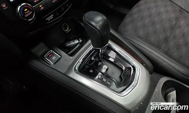 Nissan Qashqai 2016 1.6 автомат (гидро), миниатюра 9