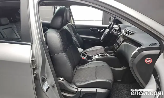 Nissan Qashqai 2016 1.6 автомат (гидро), миниатюра 10
