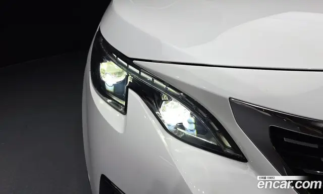 Peugeot 3008 2018 1.6 автомат (гидро), миниатюра 8