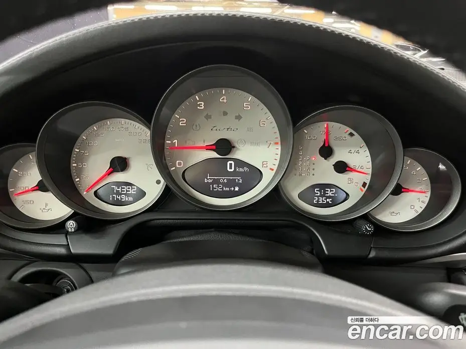 Porsche 911 2008 3.6 автомат (гидро), фото 12 Porsche 911 2008 3.6 автомат (гидро), фото 12