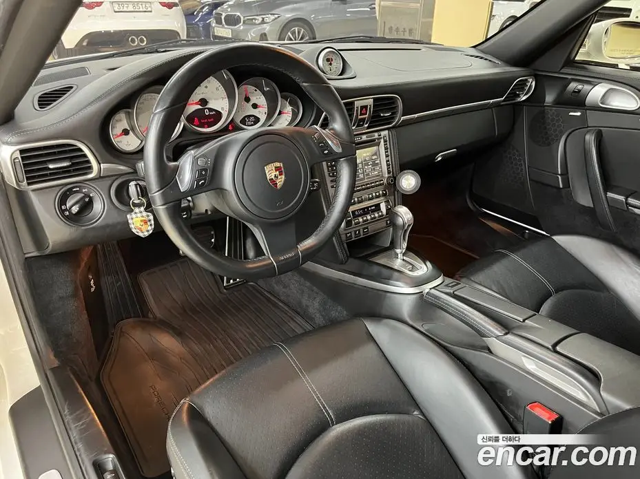Porsche 911 2008 3.6 автомат (гидро), фото 10 Porsche 911 2008 3.6 автомат (гидро), фото 10
