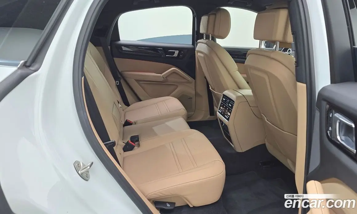 Porsche Cayenne 2023 3.0 автомат (гидро), фото 17 Porsche Cayenne 2023 3.0 автомат (гидро), фото 17