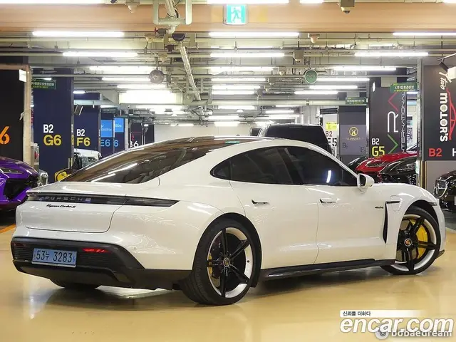 Porsche Taycan 2021 автомат (гидро), миниатюра 2 Porsche Taycan 2021 автомат (гидро), миниатюра 2