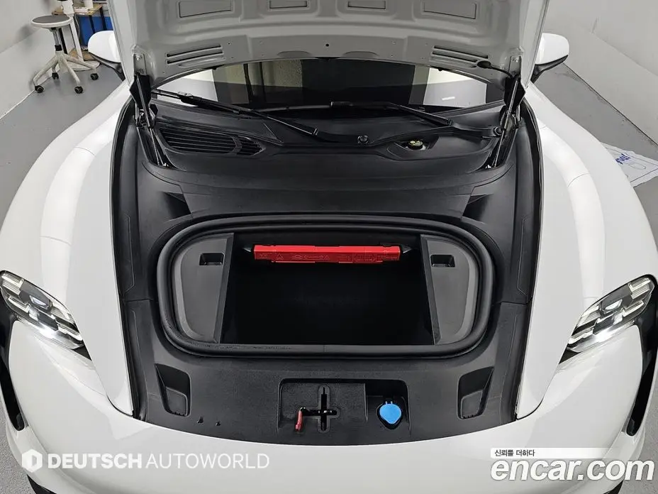 Porsche Taycan 2022 1.0 автомат (гидро), фото 7 Porsche Taycan 2022 1.0 автомат (гидро), фото 7