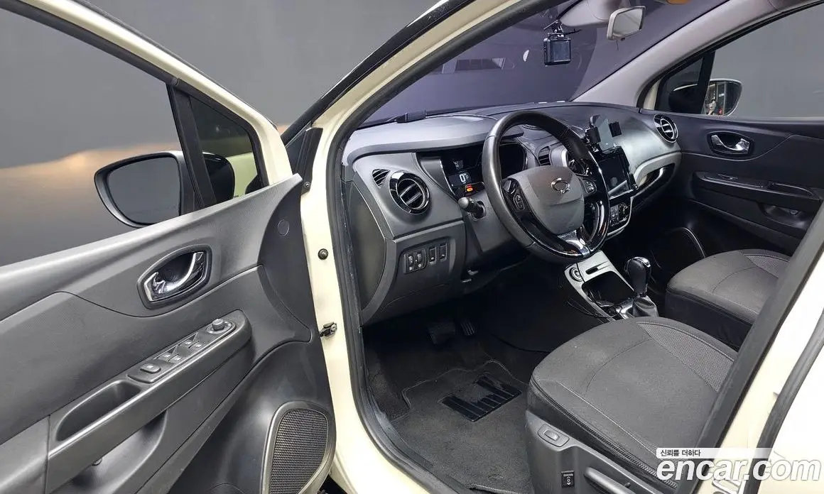Renault (Samsung) QM3 2016 1.5 автомат (гидро), фото 10 Renault (Samsung) QM3 2016 1.5 автомат (гидро), фото 10
