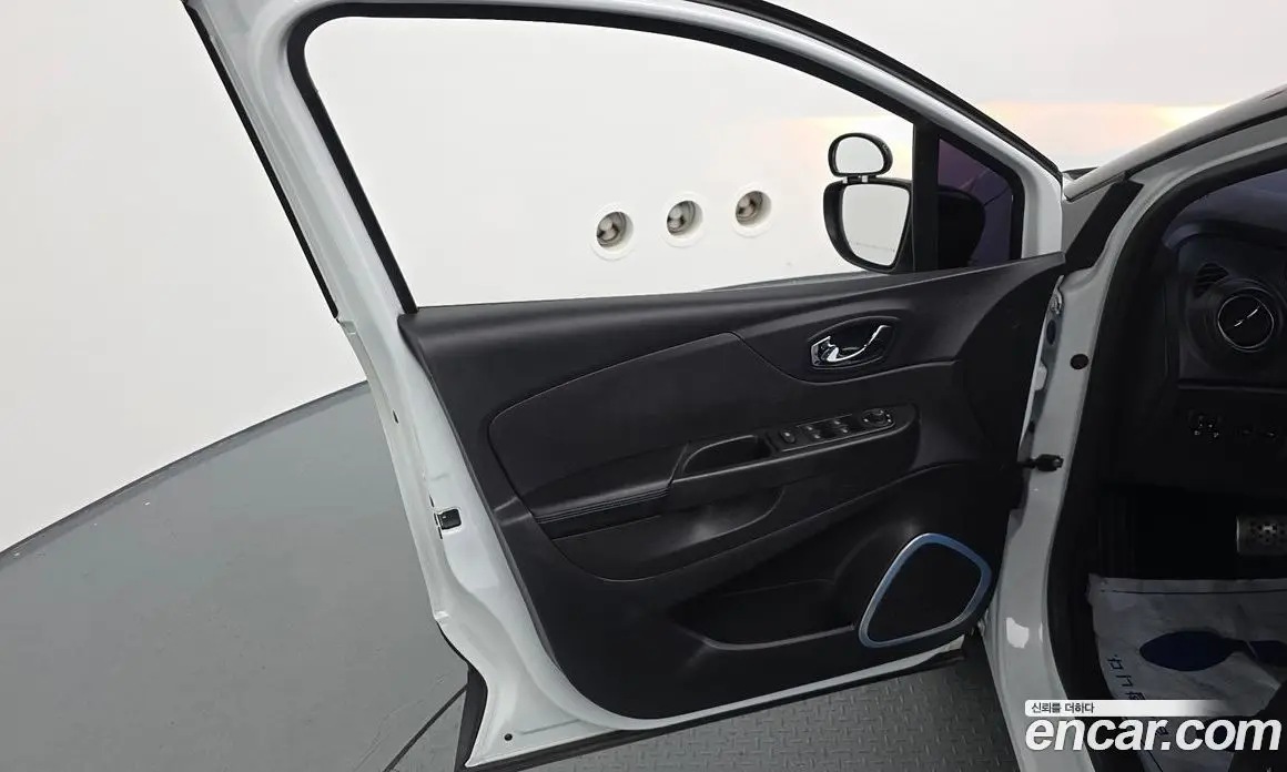 Renault (Samsung) QM3 2017 1.5 автомат (гидро), фото 13