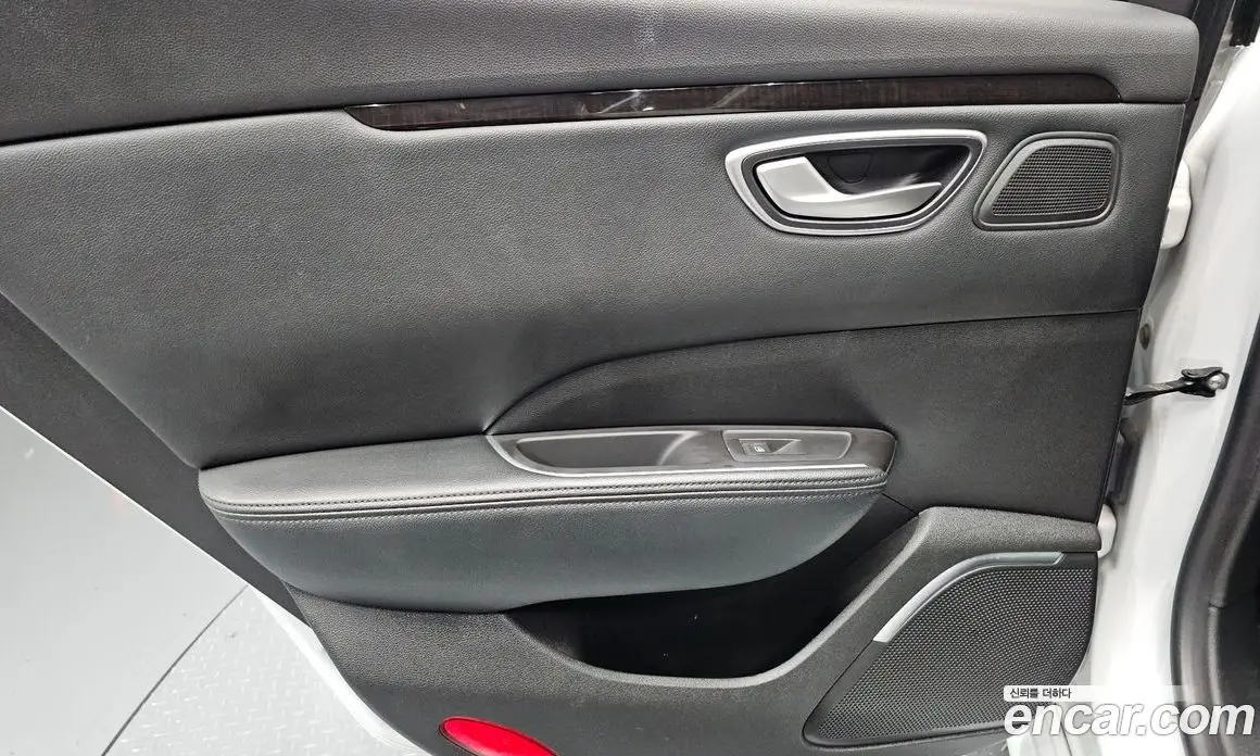Renault (Samsung) SM6 2019 2.0 автомат (гидро), фото 15 Renault (Samsung) SM6 2019 2.0 автомат (гидро), фото 15