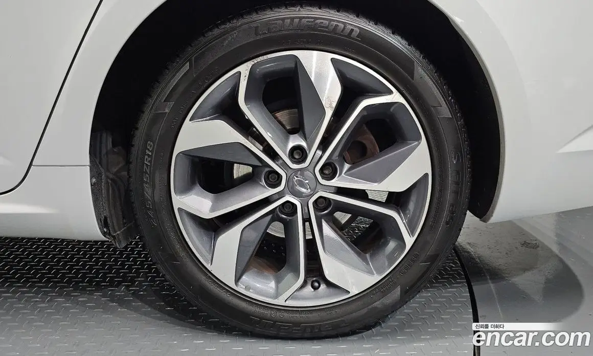Renault (Samsung) SM6 2019 2.0 автомат (гидро), фото 7 Renault (Samsung) SM6 2019 2.0 автомат (гидро), фото 7