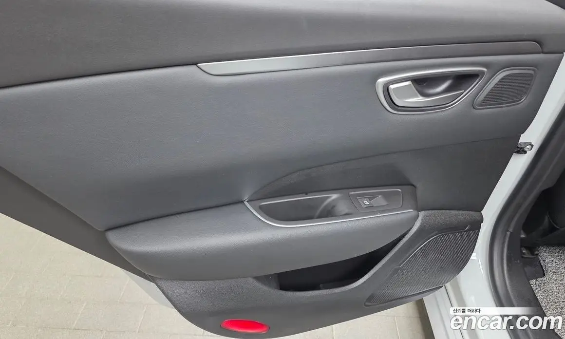 Renault (Samsung) SM6 2023 1.3 автомат (гидро), фото 14 Renault (Samsung) SM6 2023 1.3 автомат (гидро), фото 14