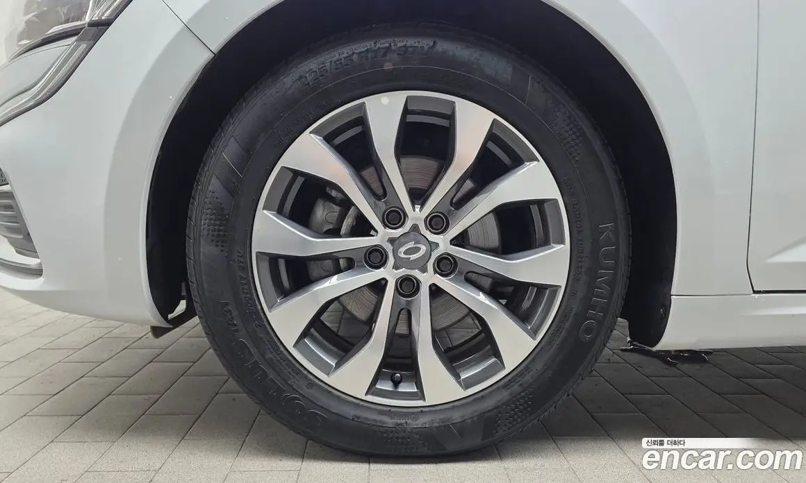 Renault (Samsung) SM6 2023 1.3 автомат (гидро), фото 4 Renault (Samsung) SM6 2023 1.3 автомат (гидро), фото 4