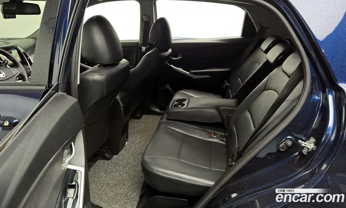 SsangYong Korando 2015 2.2 автомат (гидро), фото 15 SsangYong Korando 2015 2.2 автомат (гидро), фото 15
