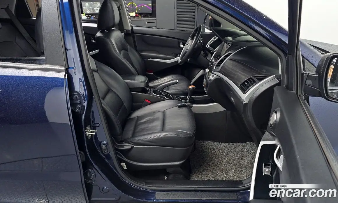 SsangYong Korando 2015 2.2 автомат (гидро), фото 16 SsangYong Korando 2015 2.2 автомат (гидро), фото 16