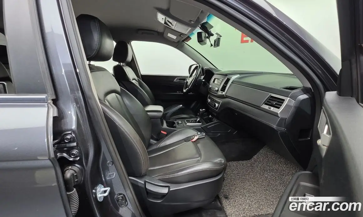 SsangYong Rexton 2018 2.2 автомат (гидро), фото 12 SsangYong Rexton 2018 2.2 автомат (гидро), фото 12