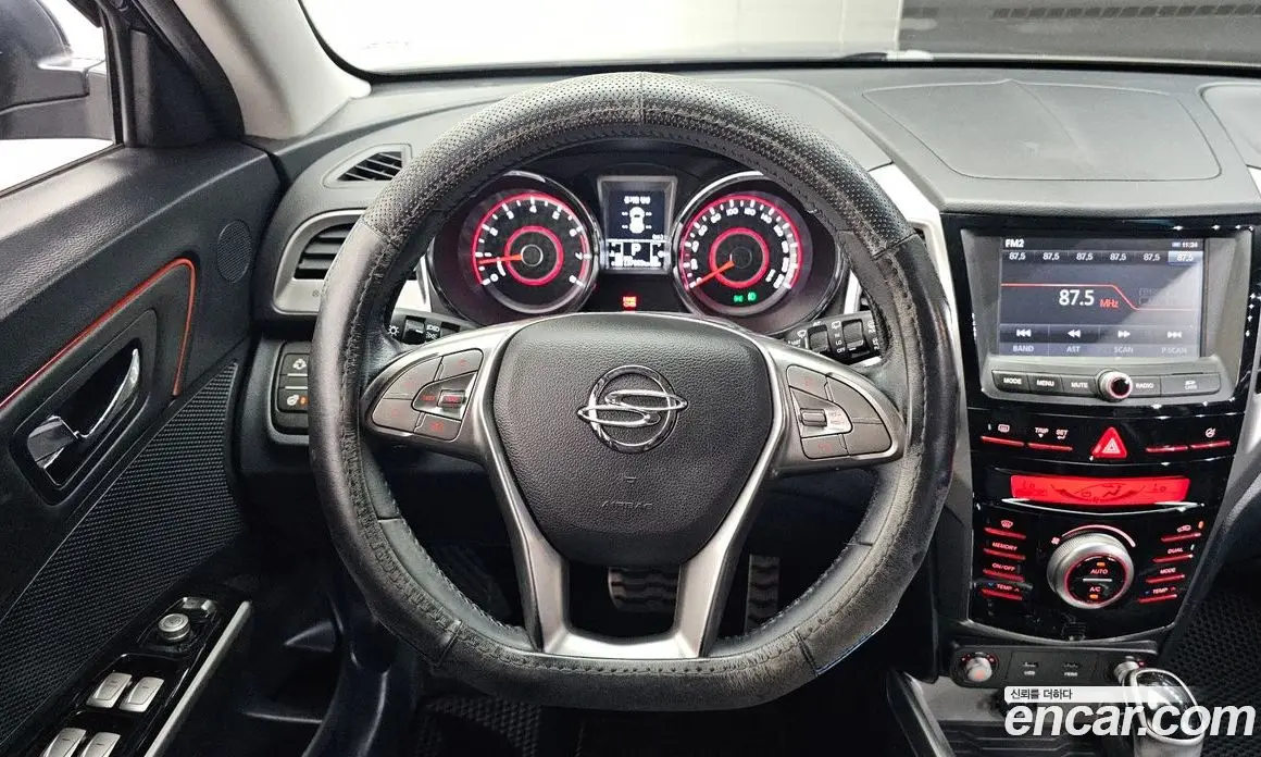 SsangYong TIBOLI 2015 1.6 автомат (гидро), фото 19