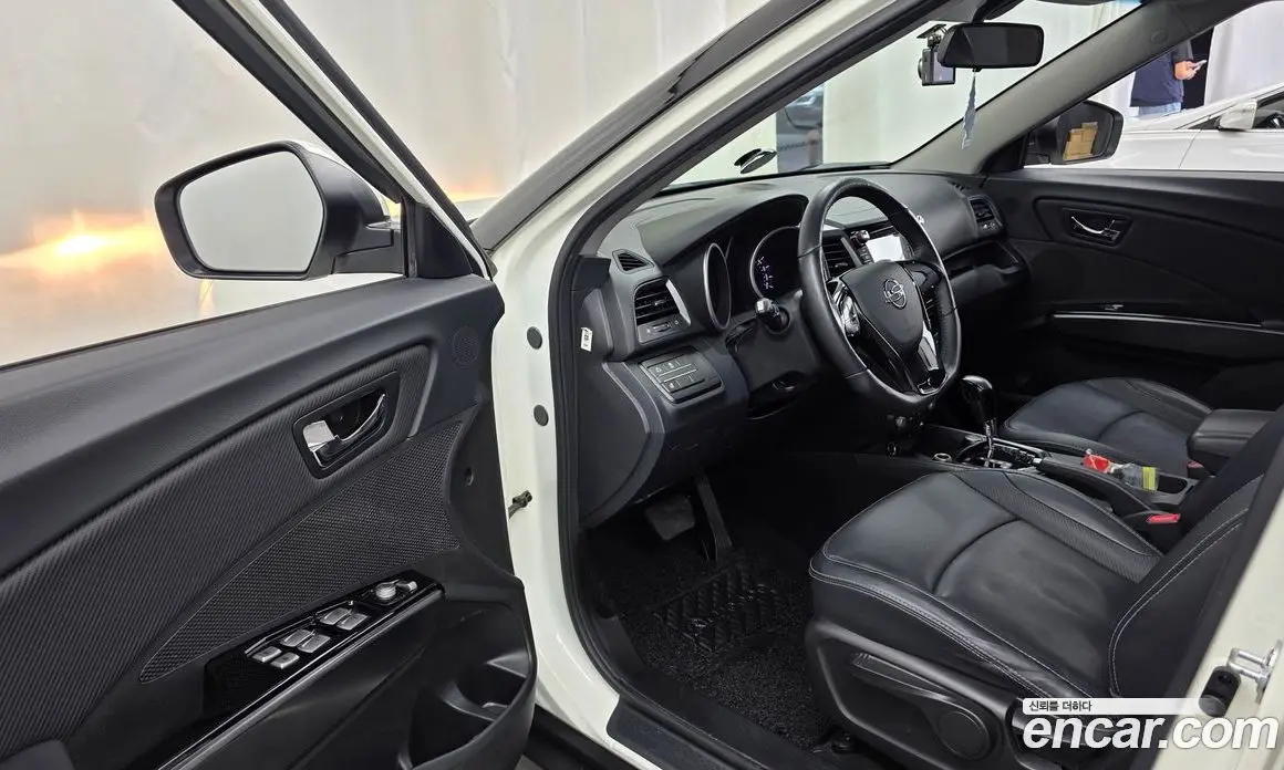 SsangYong TIBOLI 2017 1.6 автомат (гидро), фото 13 SsangYong TIBOLI 2017 1.6 автомат (гидро), фото 13