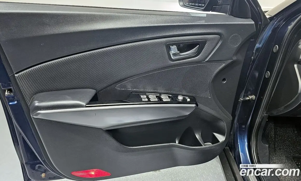 SsangYong TIBOLI 2019 1.6 автомат (гидро), фото 14