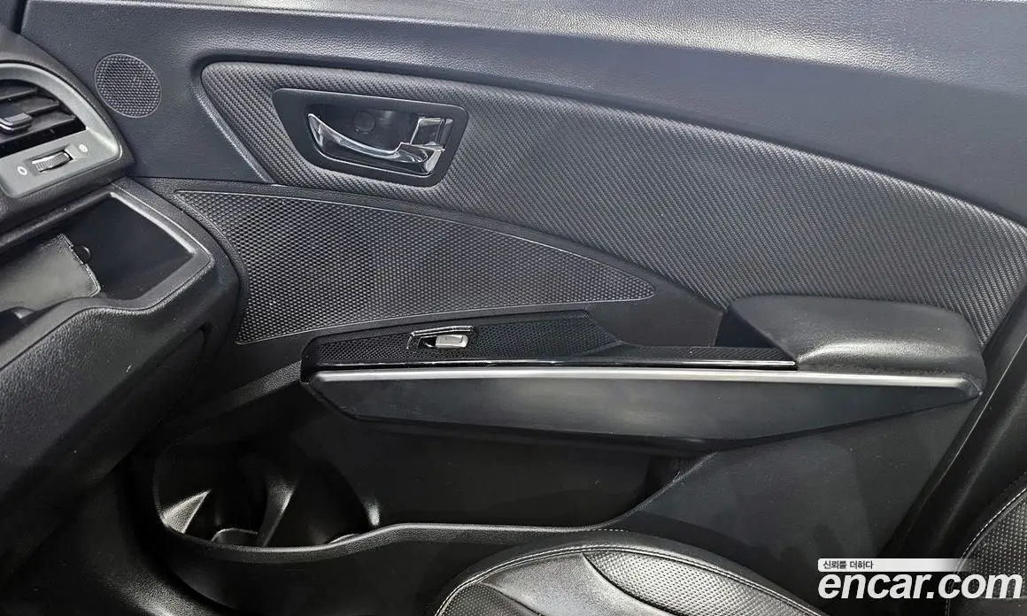 SsangYong TIBOLI 2019 1.6 автомат (гидро), фото 15