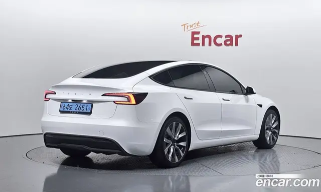 Tesla Model 3, 2024, 40 336 км