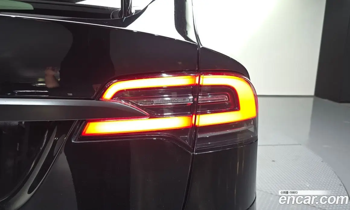 Tesla Model X 2019 0.3 автомат (гидро), фото 8 Tesla Model X 2019 0.3 автомат (гидро), фото 8