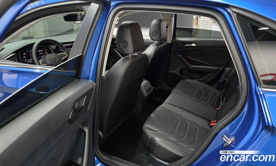 Volkswagen Jetta 2023 1.5 автомат (гидро), фото 17
