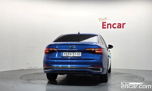 Volkswagen Jetta 2023 1.5 автомат (гидро), миниатюра 4