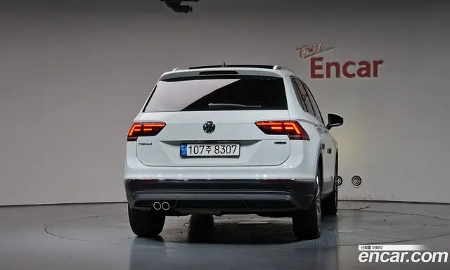 Volkswagen Tiguan 2018 2.0 автомат (гидро), миниатюра 3 Volkswagen Tiguan 2018 2.0 автомат (гидро), миниатюра 3