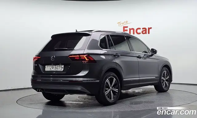Volkswagen Tiguan 2019 2.0 автомат (гидро), миниатюра 2