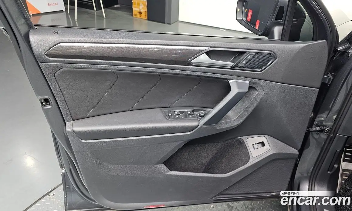 Volkswagen Tiguan 2019 2.0 автомат (гидро), фото 14