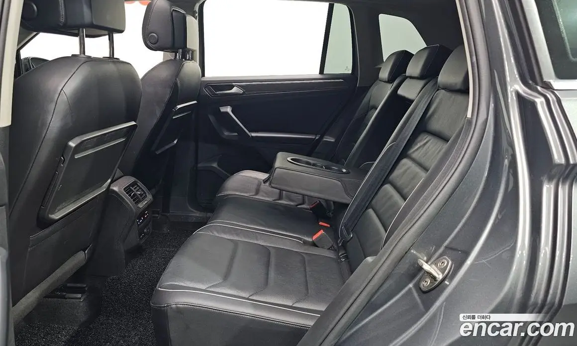 Volkswagen Tiguan 2019 2.0 автомат (гидро), фото 17