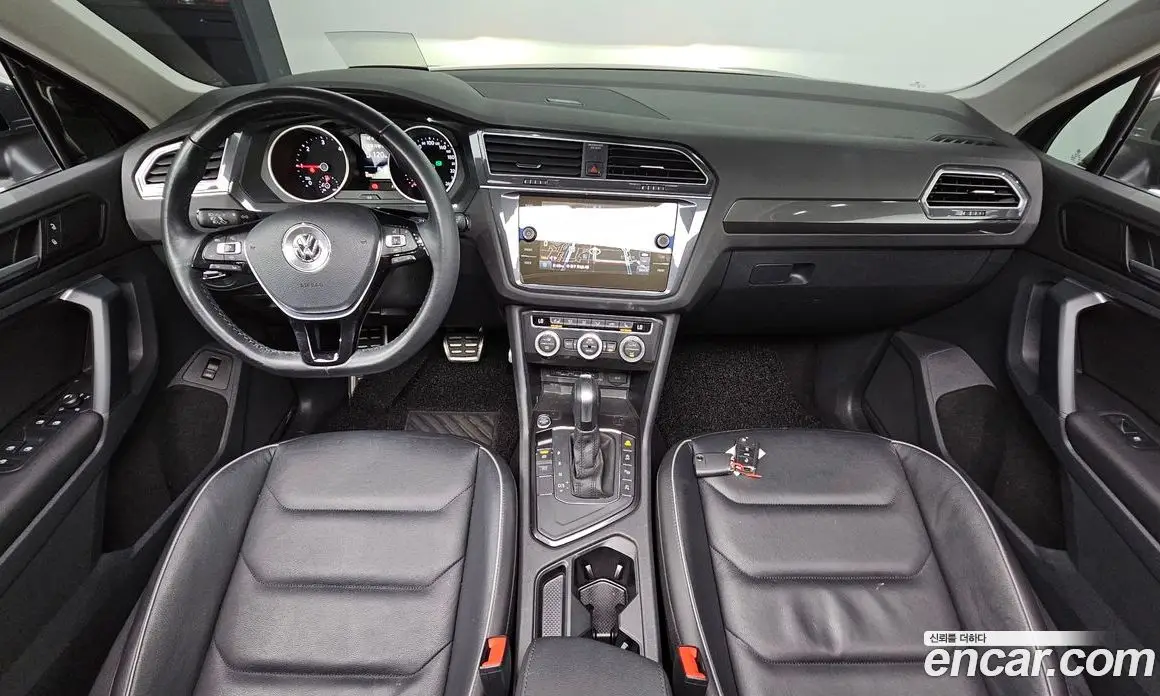Volkswagen Tiguan 2019 2.0 автомат (гидро), фото 10