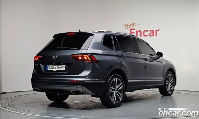 Volkswagen Tiguan 2020 2.0 автомат (гидро), миниатюра 2 Volkswagen Tiguan 2020 2.0 автомат (гидро), миниатюра 2