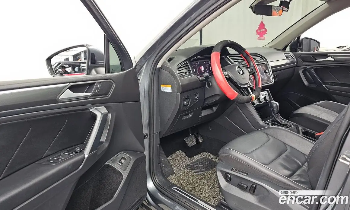 Volkswagen Tiguan 2020 2.0 автомат (гидро), фото 13 Volkswagen Tiguan 2020 2.0 автомат (гидро), фото 13