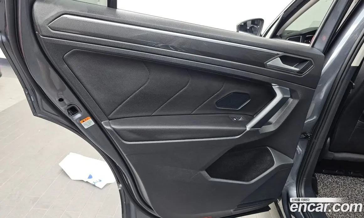 Volkswagen Tiguan 2020 2.0 автомат (гидро), фото 15 Volkswagen Tiguan 2020 2.0 автомат (гидро), фото 15