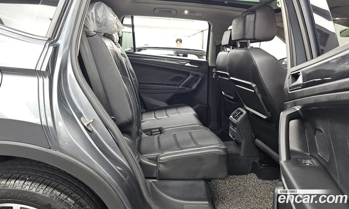 Volkswagen Tiguan 2020 2.0 автомат (гидро), фото 18 Volkswagen Tiguan 2020 2.0 автомат (гидро), фото 18