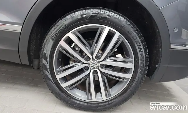 Volkswagen Tiguan 2020 2.0 автомат (гидро), миниатюра 7 Volkswagen Tiguan 2020 2.0 автомат (гидро), миниатюра 7
