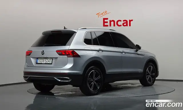 Volkswagen Tiguan 2022 2.0 автомат (гидро), миниатюра 2