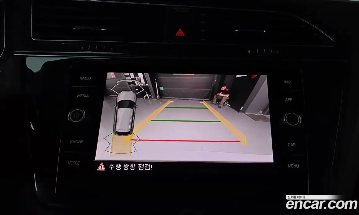 Volkswagen Tiguan 2022 2.0 автомат (гидро), фото 19
