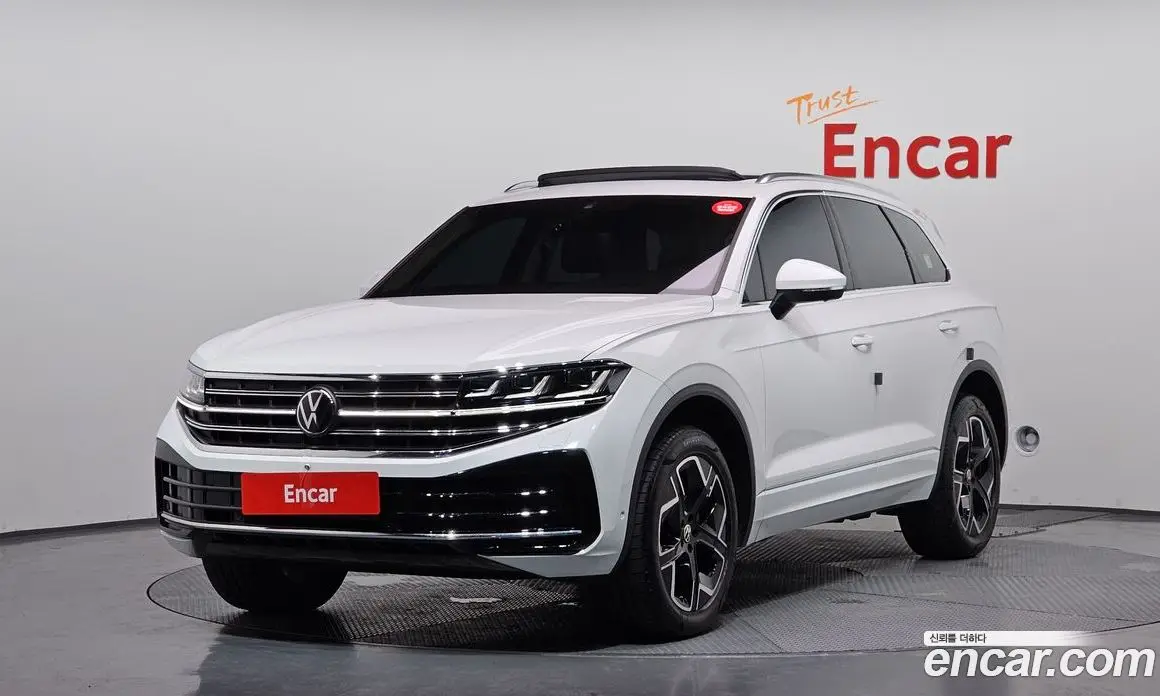 Volkswagen Touareg 2025 3.0 автомат (гидро), фото 1 Volkswagen Touareg 2025 3.0 автомат (гидро), фото 1
