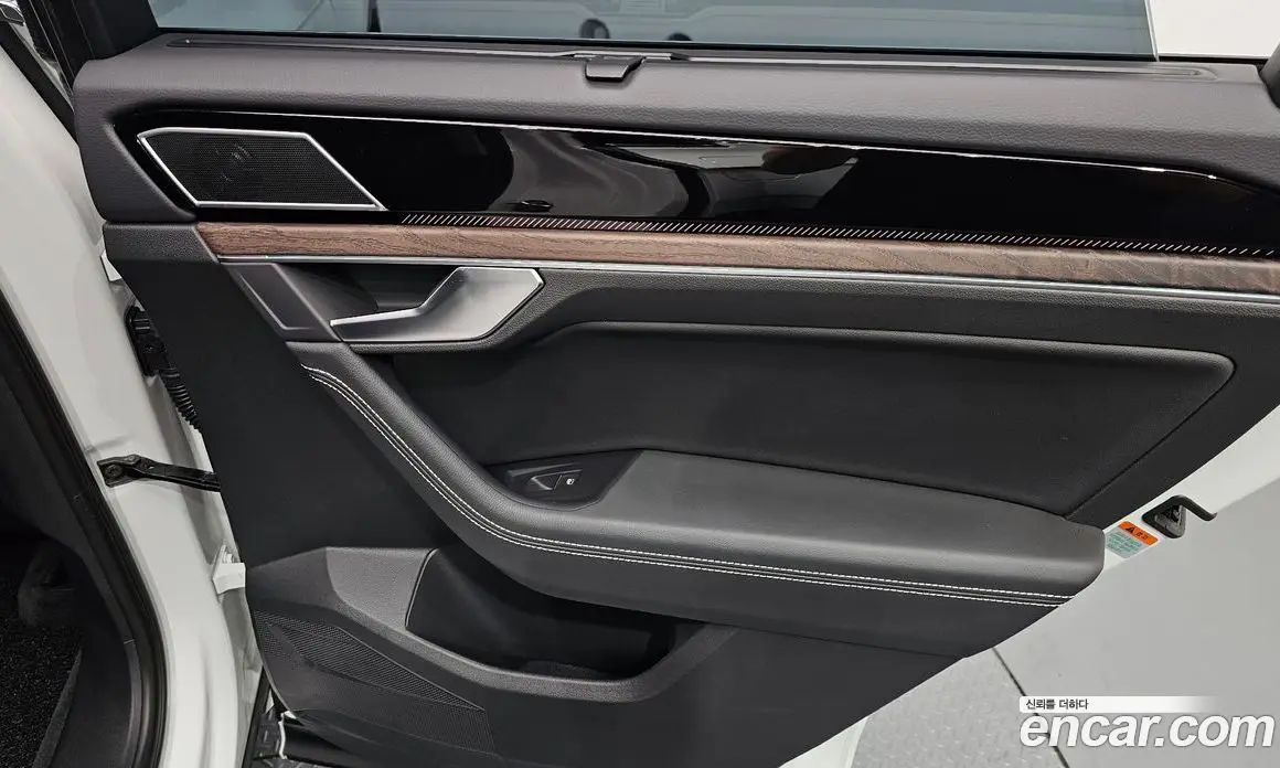 Volkswagen Touareg 2025 3.0 автомат (гидро), фото 15 Volkswagen Touareg 2025 3.0 автомат (гидро), фото 15
