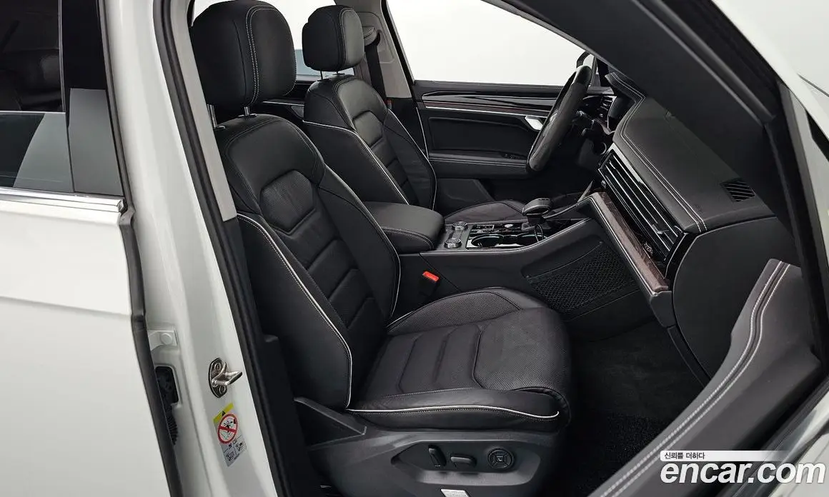Volkswagen Touareg 2025 3.0 автомат (гидро), фото 17 Volkswagen Touareg 2025 3.0 автомат (гидро), фото 17
