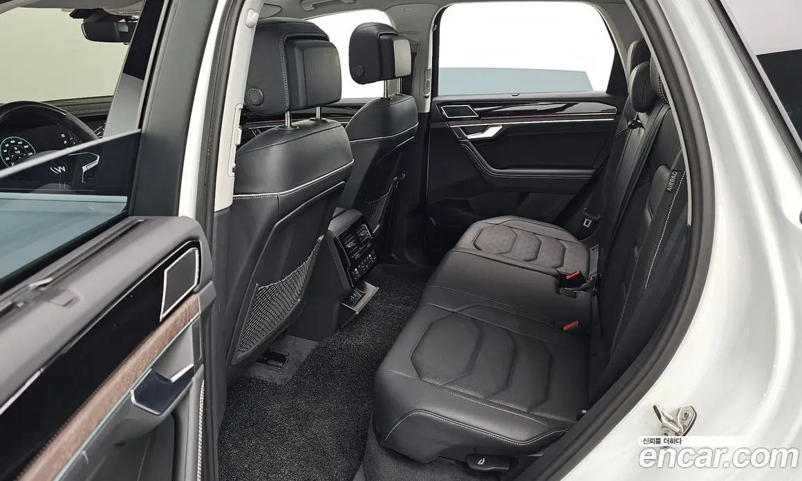 Volkswagen Touareg 2025 3.0 автомат (гидро), фото 18 Volkswagen Touareg 2025 3.0 автомат (гидро), фото 18
