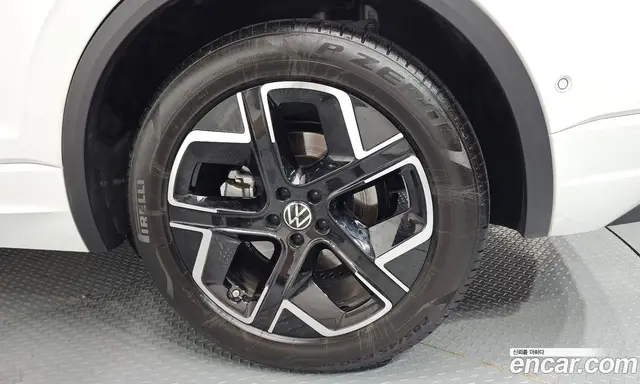 Volkswagen Touareg 2025 3.0 автомат (гидро), миниатюра 7 Volkswagen Touareg 2025 3.0 автомат (гидро), миниатюра 7