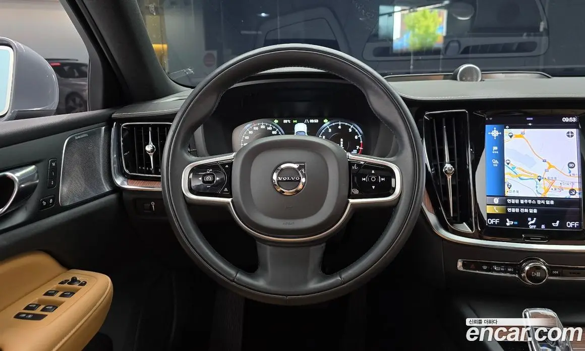 Volvo S60 2021 2.0 автомат (гидро), фото 16 Volvo S60 2021 2.0 автомат (гидро), фото 16