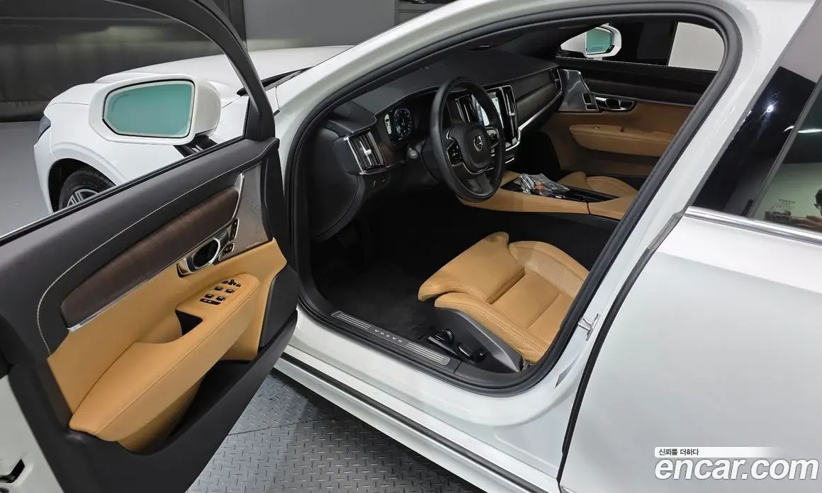 Volvo S90 2021 2.0 автомат (гидро), фото 13 Volvo S90 2021 2.0 автомат (гидро), фото 13
