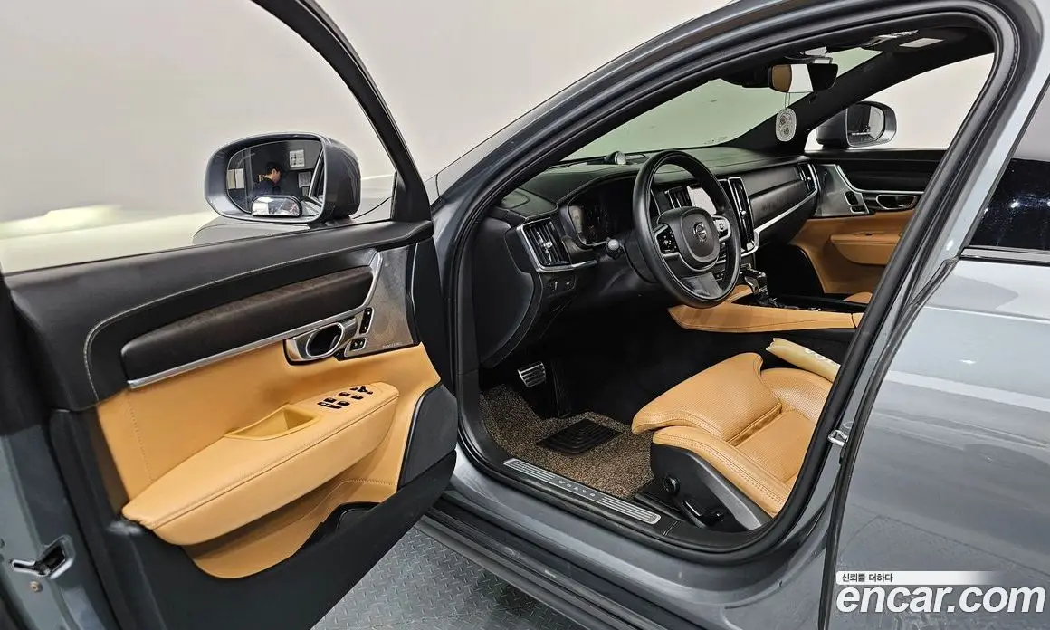 Volvo V90 2020 2.0 автомат (гидро), фото 13 Volvo V90 2020 2.0 автомат (гидро), фото 13