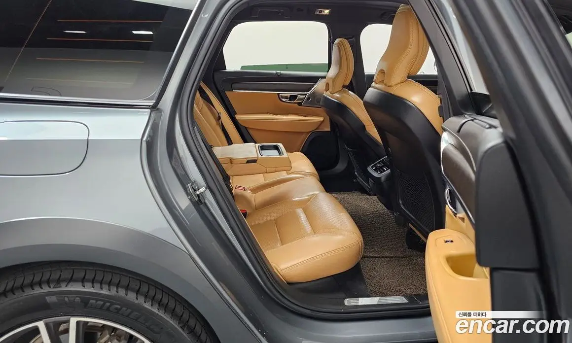 Volvo V90 2020 2.0 автомат (гидро), фото 17 Volvo V90 2020 2.0 автомат (гидро), фото 17