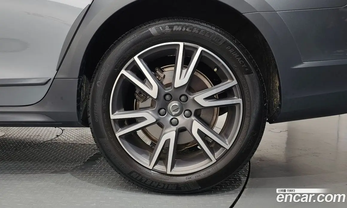 Volvo V90 2020 2.0 автомат (гидро), фото 7 Volvo V90 2020 2.0 автомат (гидро), фото 7