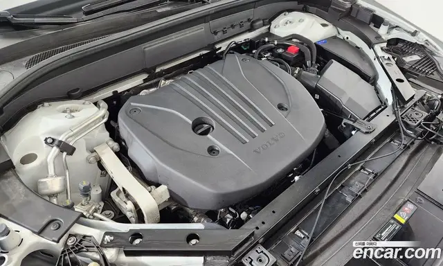 Volvo XC60 2025 2.0 автомат (гидро), миниатюра 6