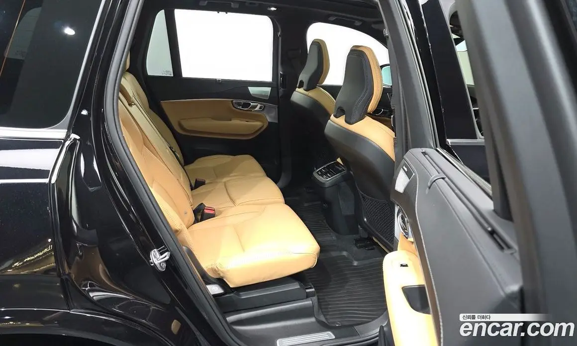 Volvo XC90 2024 2.0 автомат (гидро), фото 18 Volvo XC90 2024 2.0 автомат (гидро), фото 18