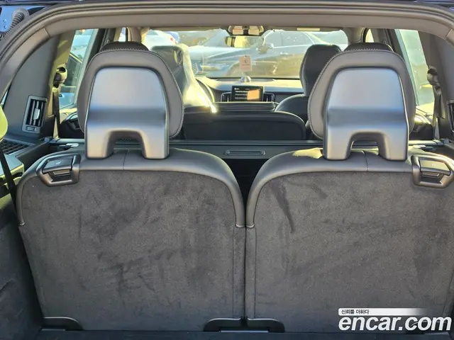 Volvo XC90 2026 2.0 автомат (гидро), миниатюра 9 Volvo XC90 2026 2.0 автомат (гидро), миниатюра 9